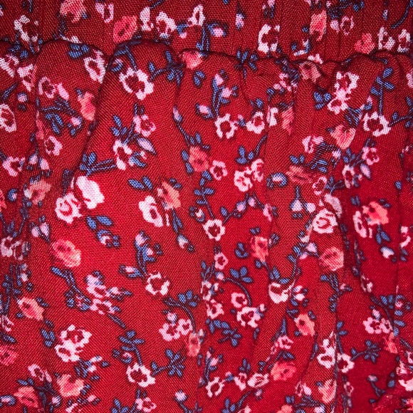 Red Floral Hollister Shorts - Picture 4 of 6